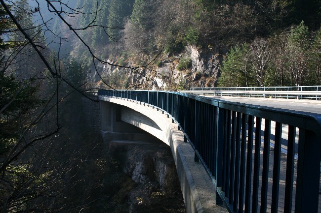 WEISSACHKLAMM > Neue Brücke von 1972