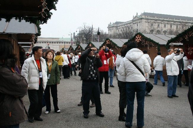 Maria Theresia Platz > Weihnachtsmarkt