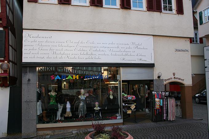 CALW > Hermann-Hesse-Platz > Modehaus - Zitat von Hesse