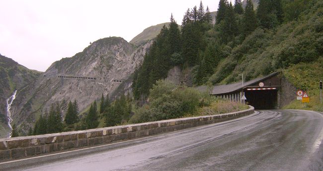 FLEXENPASS > Passstraße