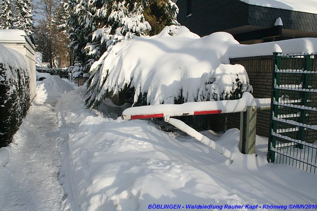 BÖBLINGEN-RAUHER KAPF > Waldsiedlung - Schneespaziergang am 26. Dezember 2010 > Rhönweg