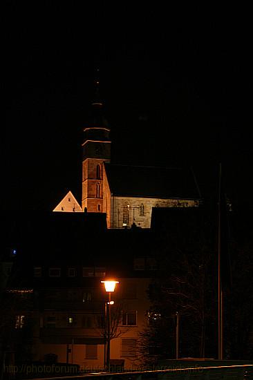 BÖBLINGEN > Nachtblick zum Schlossberg mit Stadtkirche