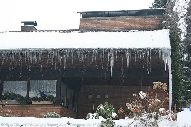 BÖBLINGEN-RAUHER KAPF > Waldsiedlung > Eiszapfen am 01.Januar 2011