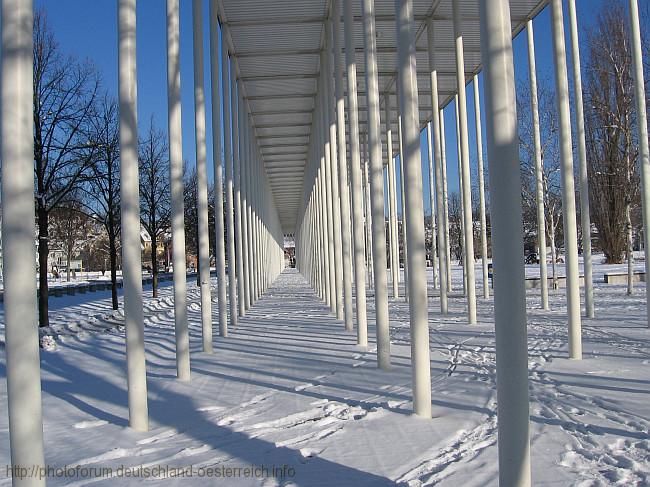 BÖBLINGEN > Stadtgarten - Wandelhalle