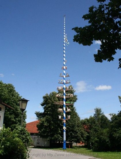 BRUCKMÜHL-HÖGLING > Maibaum