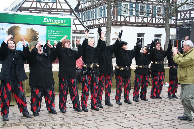 NARREN > Kloster-Deifel verbreiten Stimmung