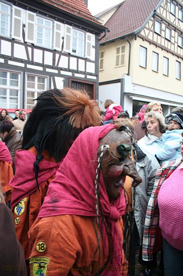 NARRENTAUFE > Umzug - Begleiter der Täuflinge