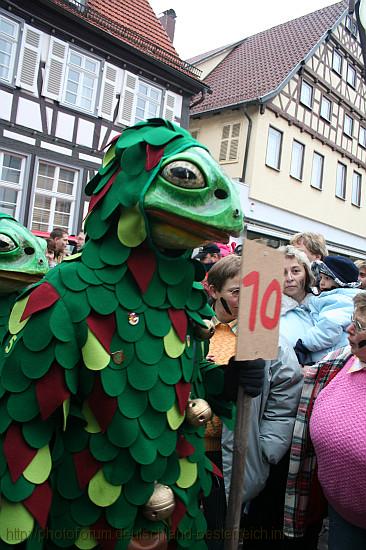 NARRENTAUFE > Umzug - Begleiter der Täuflinge