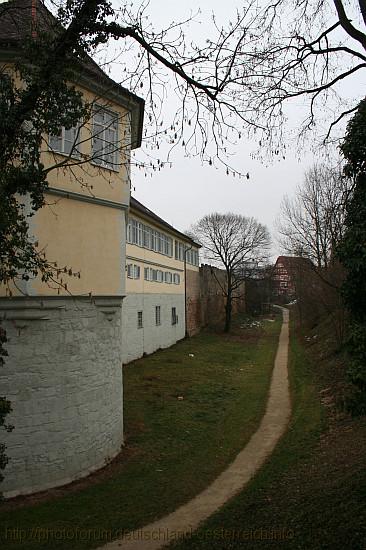 KIRCHHEIM UNTER TECK > Schlossgraben