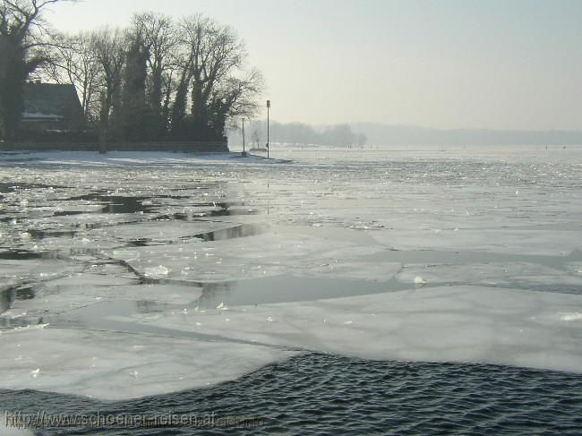 CHIEMSEE > Winter > Fraueninsel >  Anlegestelle Nordsteg