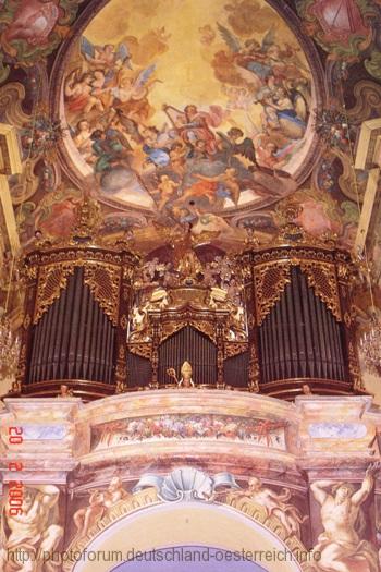 PÖLLAU > Stiftskirche - Orgel