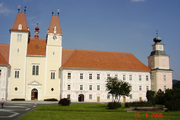 VORAU > Augustiner-Chorherrenstift