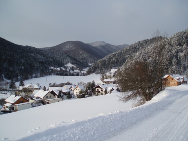 MUGGENDORF > Blick in das Dorf