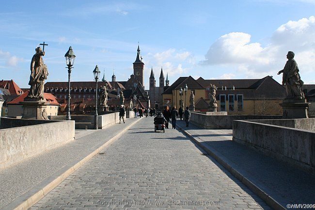 WÜRZBURG > Alte Mainbrücke > Nepumuk