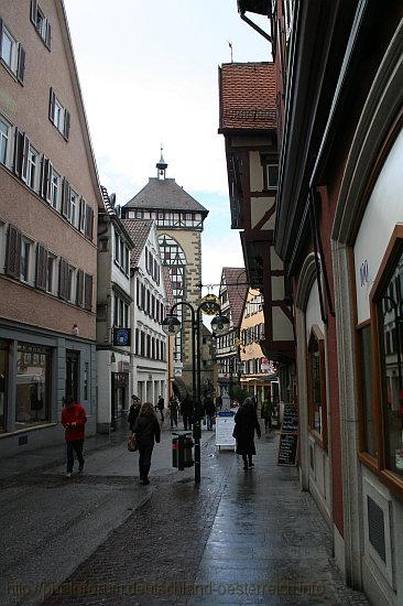 REUTLINGEN > Katharinenstraße mit Tübinger Tor