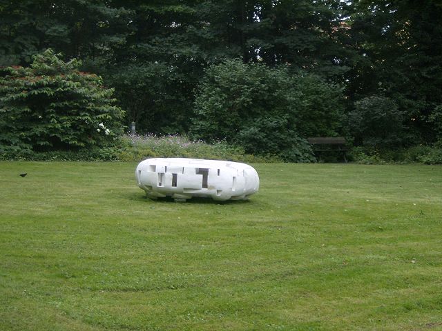 AUGSBURG > Kurtheater Göggingen > PiecesofBuddhaSkulptur