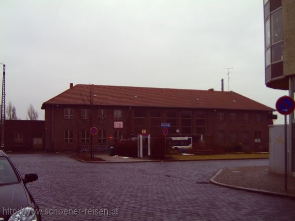 WOLFEN > Bahnhofsgebäude