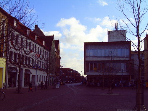 Sachsen Anhalt> Bitterfeld> rund um den Marktplatz