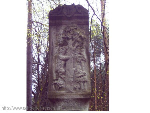 DÜBENER HEIDE > Bärensäule bei Weidenhain