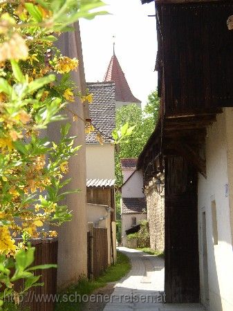 BERCHING > Stadtmauer