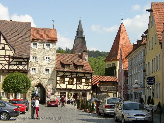 BERCHING >Unterer Markt > Pettenkoferplatz