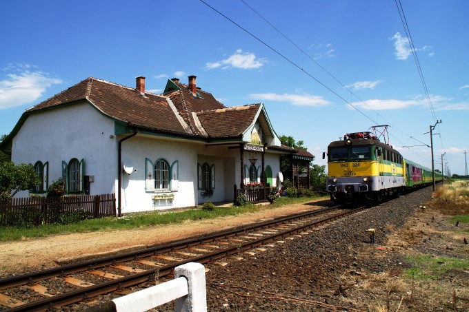 NAGYCENK > Bahnhof 4