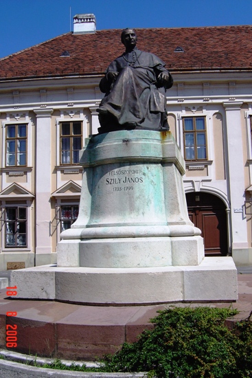 SZOMBATHELY > Sylly Janos denkmal