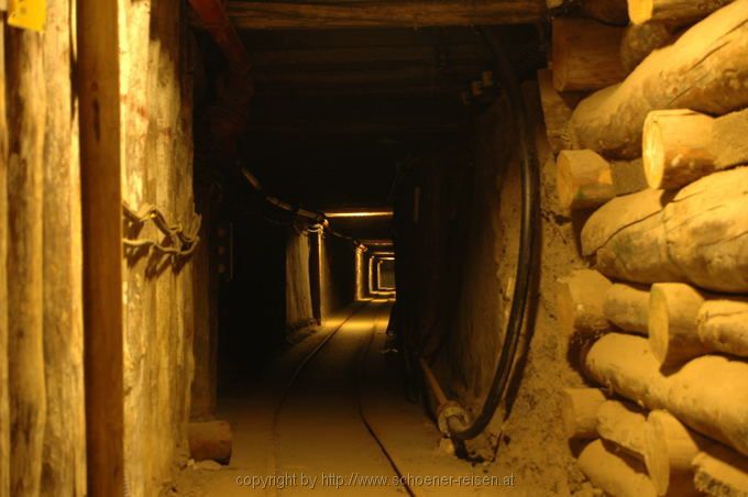 WIELICZKA > Salzbergwerk Wieliczka > Stollen