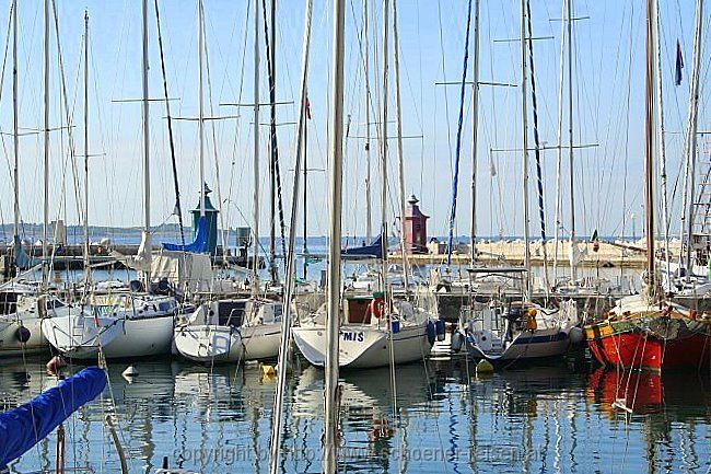 PIRAN > Yachthafen > Segelboote