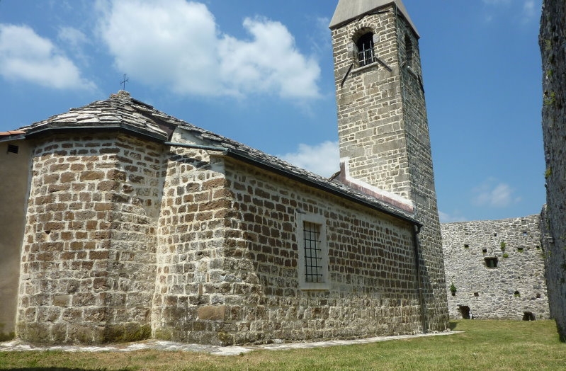 Hrastovlje > Kirche