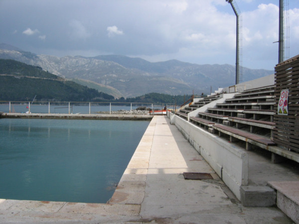 BUDVA > Marina > Wasserballbecken