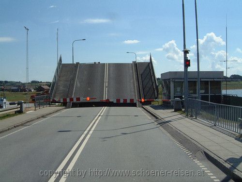 VIRKSUND > Hubbrücke