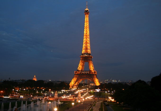 31 Eiffelturm 073 680