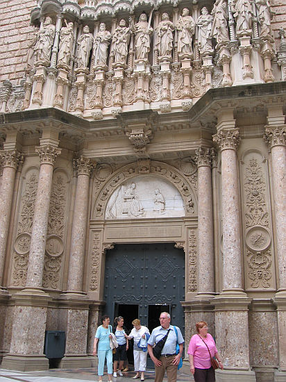 MONTSERRAT > Benediktinerkloster Montserrat