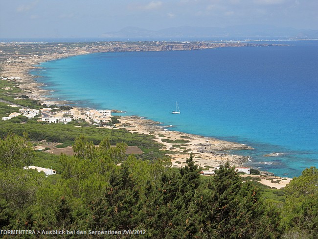 EL MIRADOR > Ausblick bei den Serpentinen > Inselblick L-M-R-Rx 6