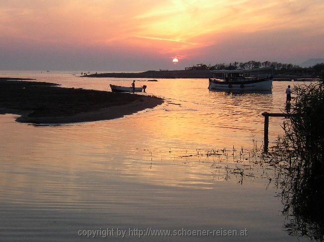 Velika Plaza -  Sonnenuntergang an der Bojana 3