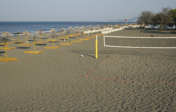 ADA Velika Plaza am Morgen