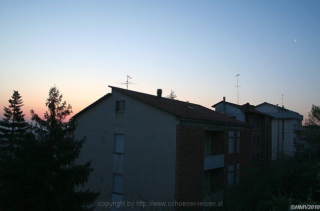 CHIANCIANO TERME > Hotel Rex > Sonne geht auf