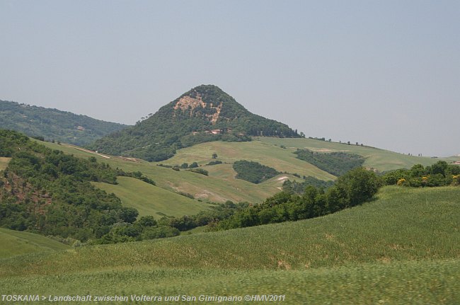 TOSKANA > Landschaft zwischen Volterra und San Gimignano