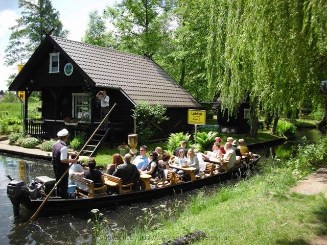 SPREEWALD > Lübbenau > 30 Campingplatz am Schloßpark