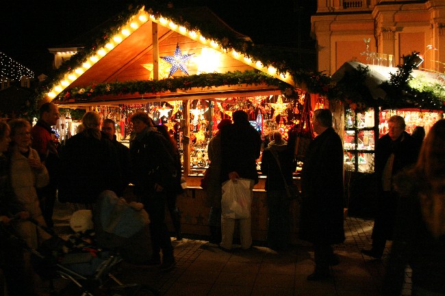 LUDWIGSBURG > Barocker Weihnachtsmarkt