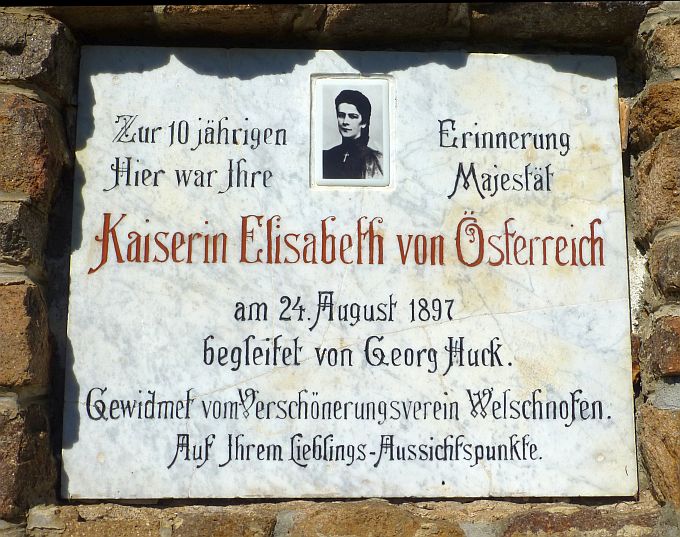 Karersee>Elisabeth-Promenade>Denkmal2