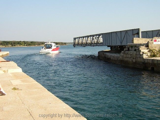 Insel Cres > Drehbrücke bei Osor