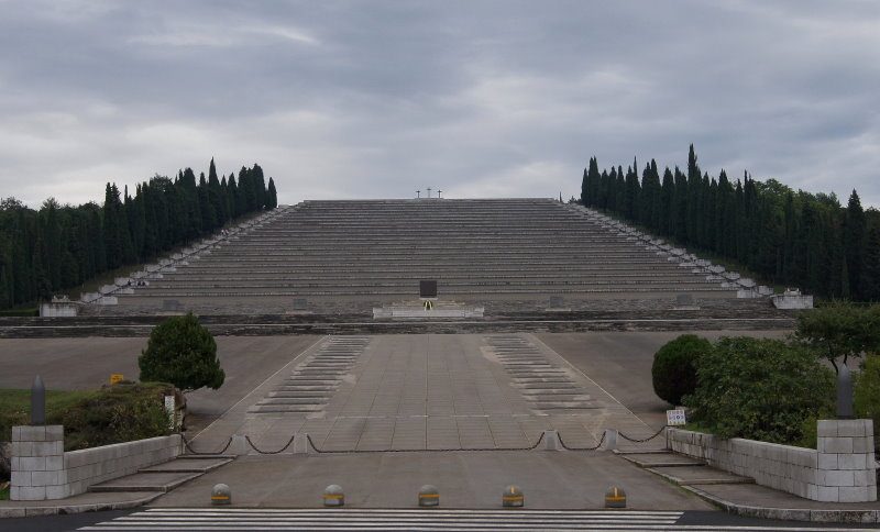 Redipuglia_Italienischer-Soldatenfriedhof (2)