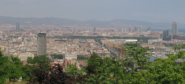 BARCELONA > Montjuic > Blick auf die Metropole Barcelona