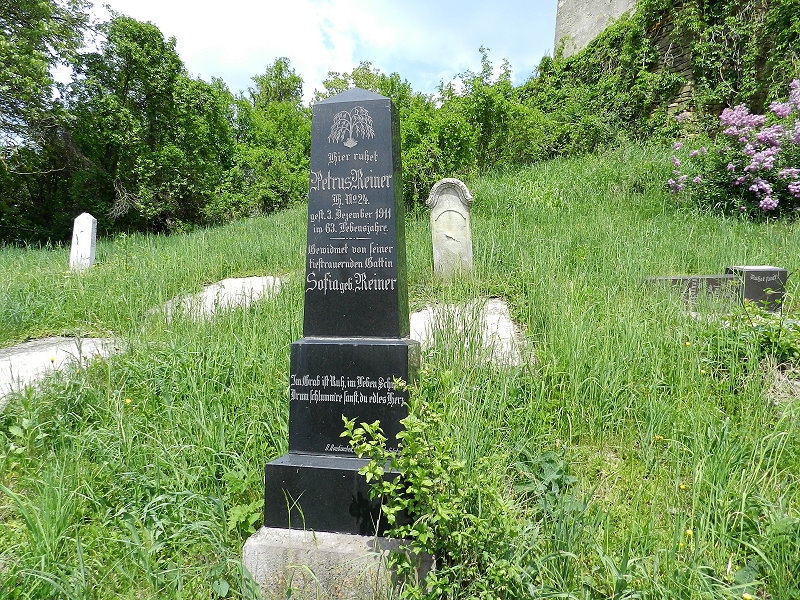 Rodav > Friedhof