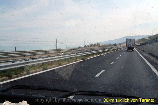 TARANTO > Fahrt nach Süden