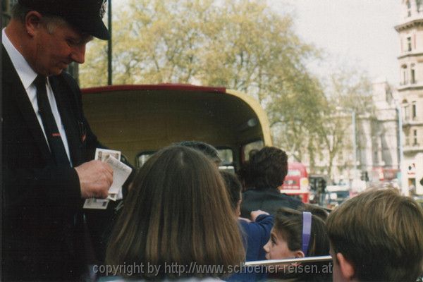 LONDON > Rundfahrt mit dem Stockbus