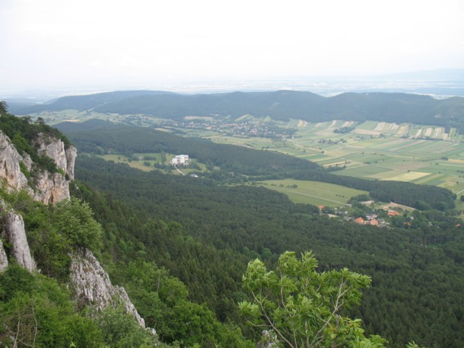 HOHE WAND > Panorramablick über die Fischauer Vorberge