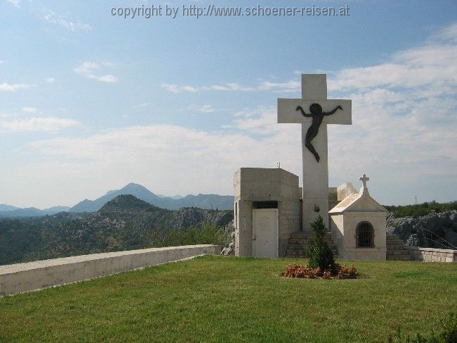 Zadvarje oberhalb Cetina